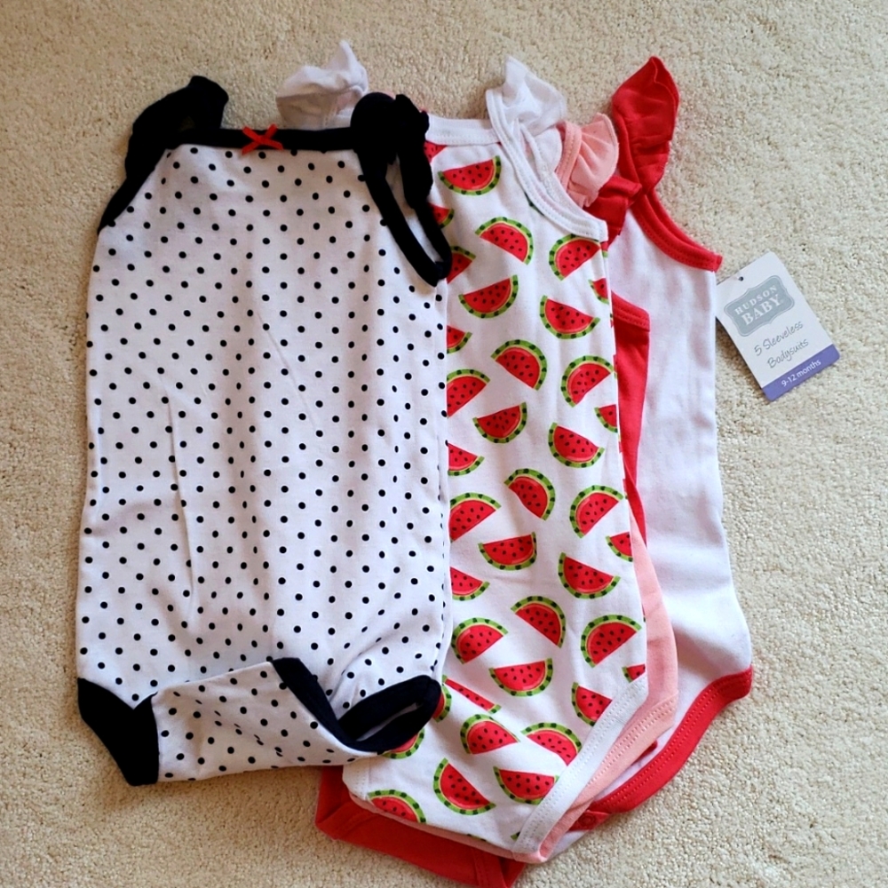 Nwt hudson baby 5 pack of onesies